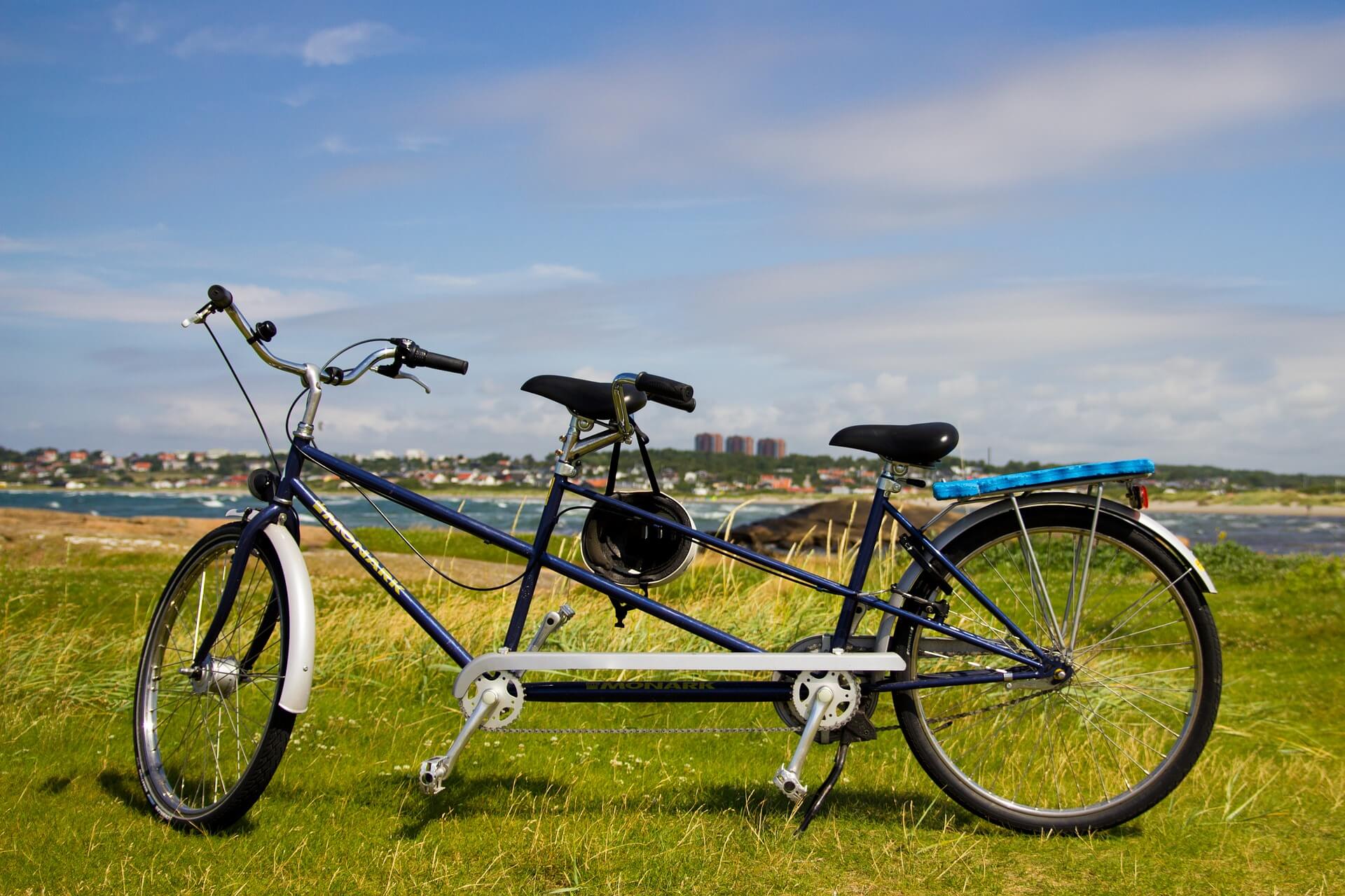 Tandem countryside bike